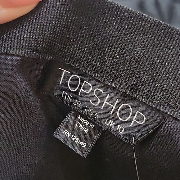 TOPSHOP Black Applique Skirt Size 6 NWT - Picture 8 of 13